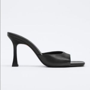 Zara Black Leather Heeled Mule size 9 / 40